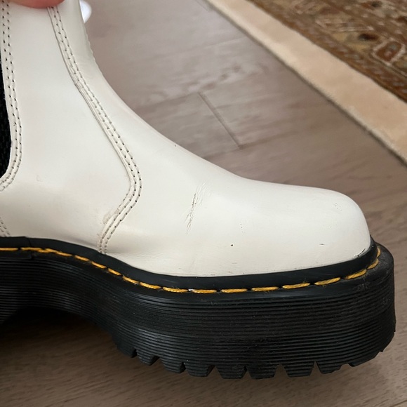 Dr. Martens 2976 Quad Chelsea Platform Boots – White Leather (EU 37 / US M 5) - Picture 11 of 16